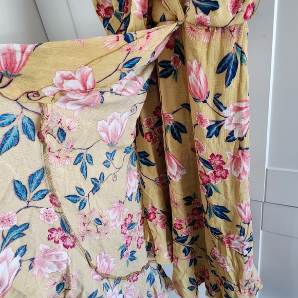 Fake wrap dress, a line neck with snap size 10 - Picture 5 of 8